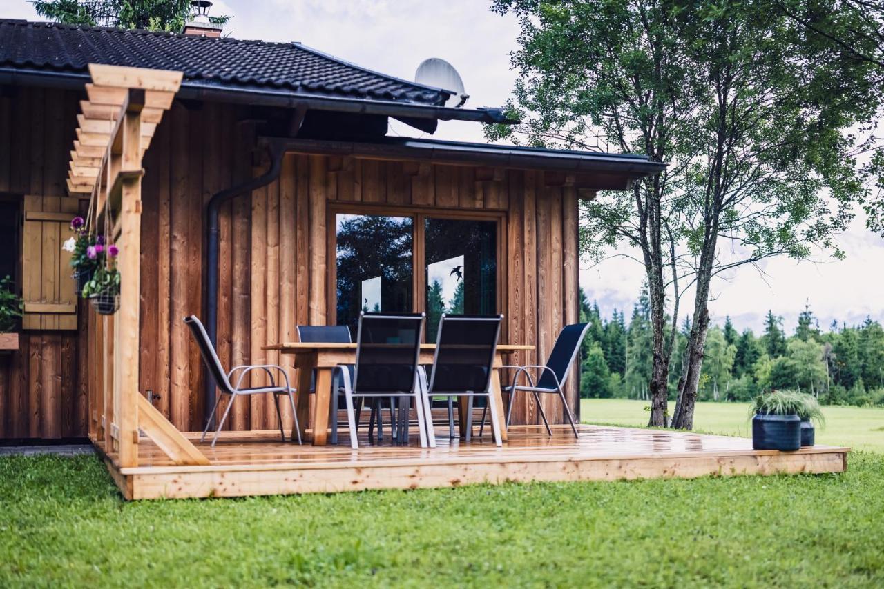 Die Laerchen-Lodge Maishofen Esterno foto