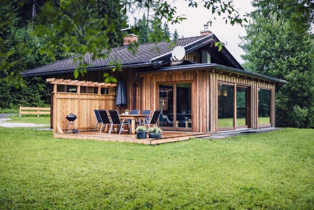 Die Laerchen-Lodge Maishofen Esterno foto