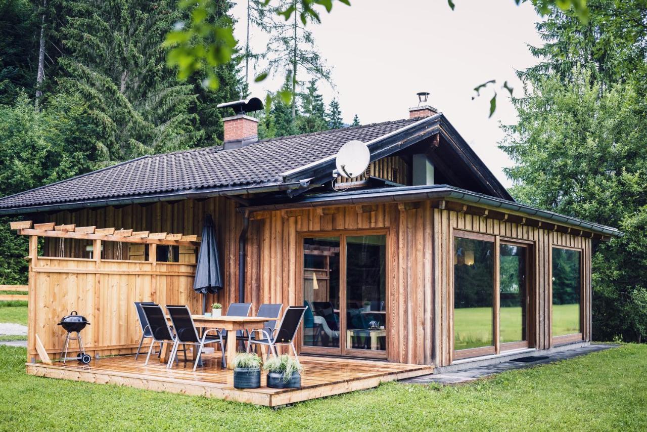 Die Laerchen-Lodge Maishofen Esterno foto