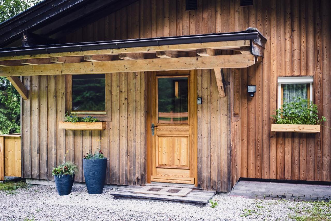 Die Laerchen-Lodge Maishofen Esterno foto
