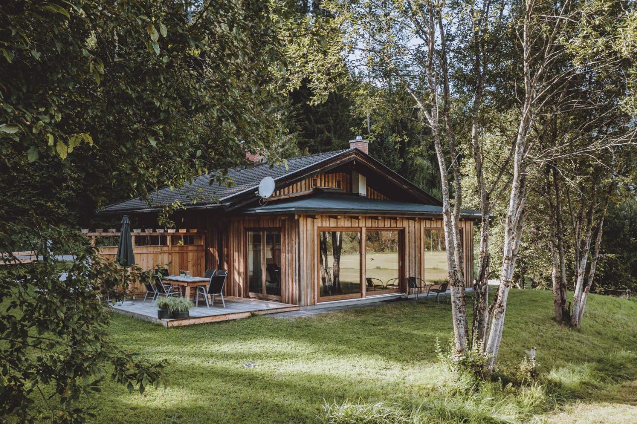 Die Laerchen-Lodge Maishofen Esterno foto