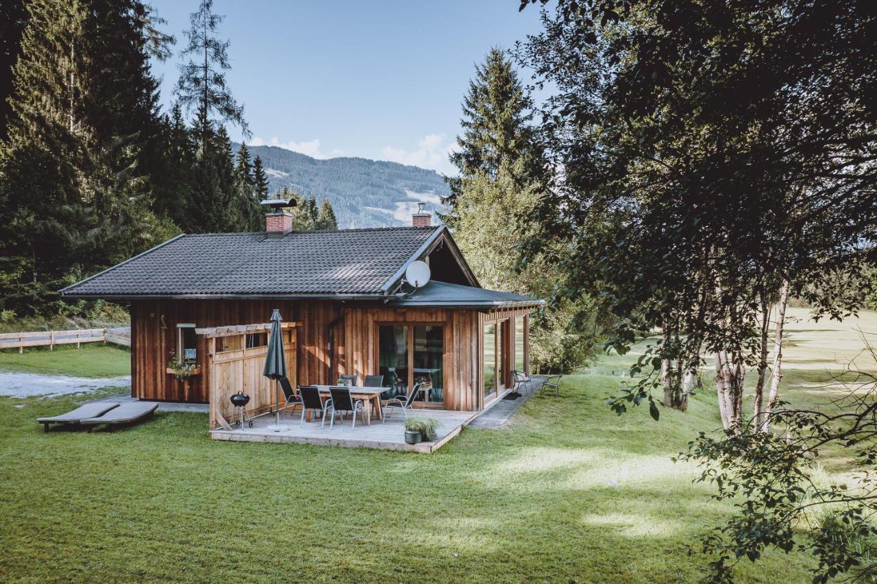 Die Laerchen-Lodge Maishofen Esterno foto
