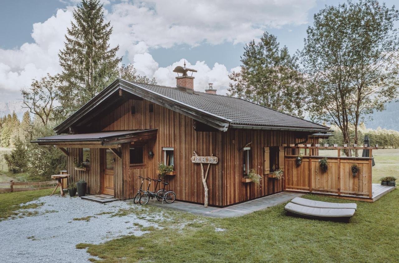 Die Laerchen-Lodge Maishofen Esterno foto
